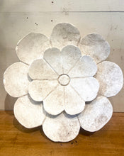 Load image into Gallery viewer, Sandstone Flower Mudball Tray