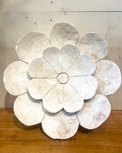 Sandstone Flower Mudball Tray